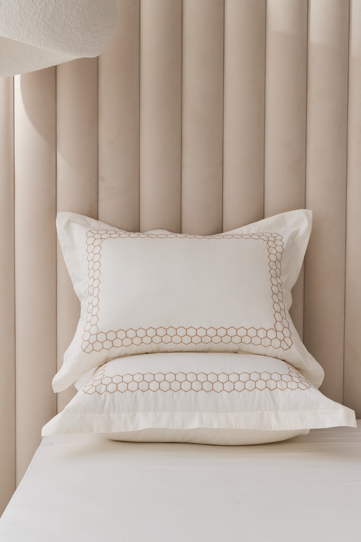 Honey silence Set of two pillowcases