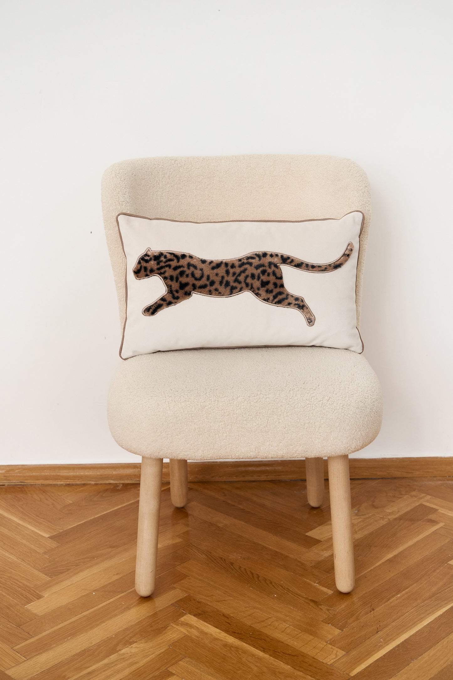 Chic sprint Decorative cushion