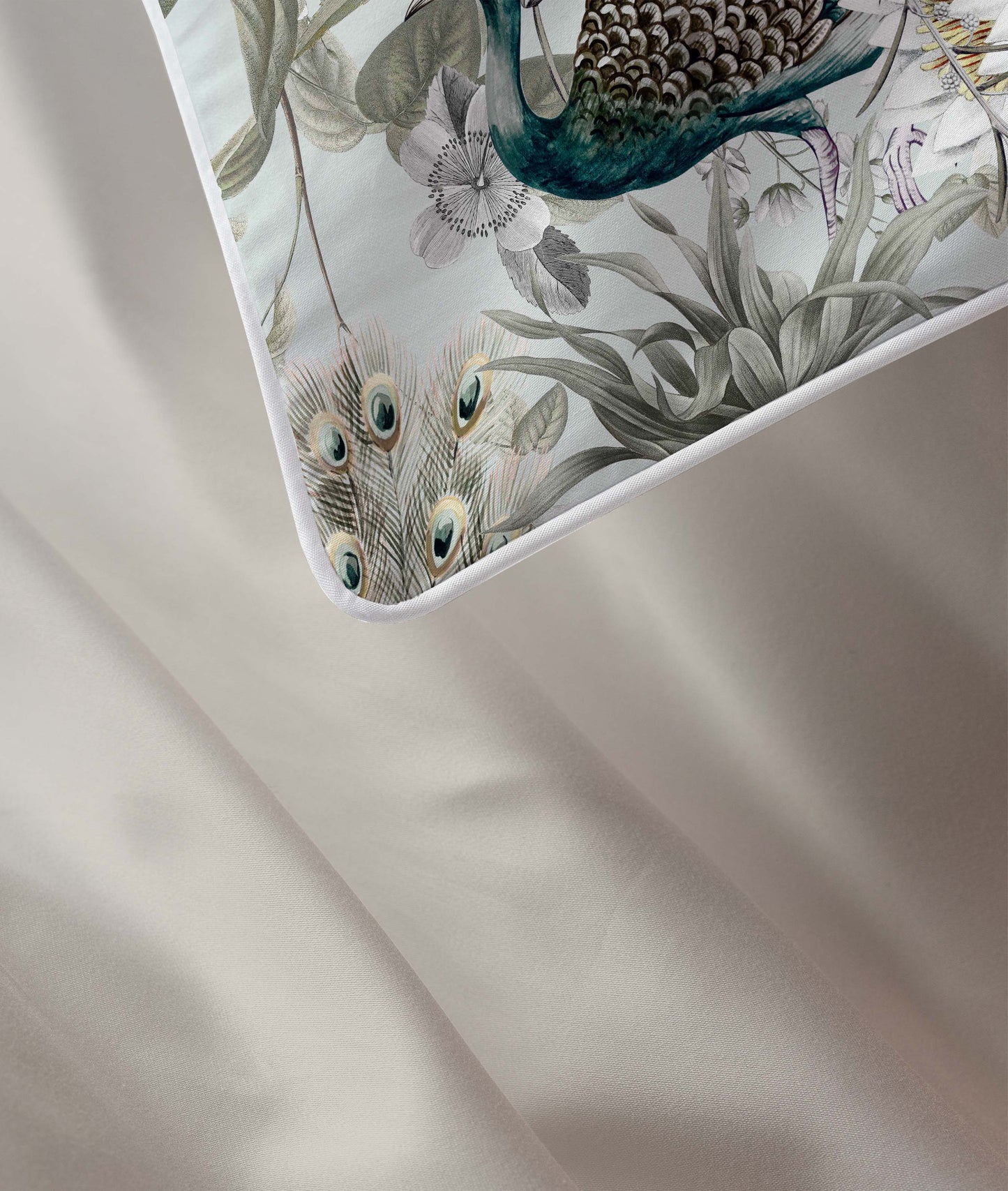 Peacock garden Bed set