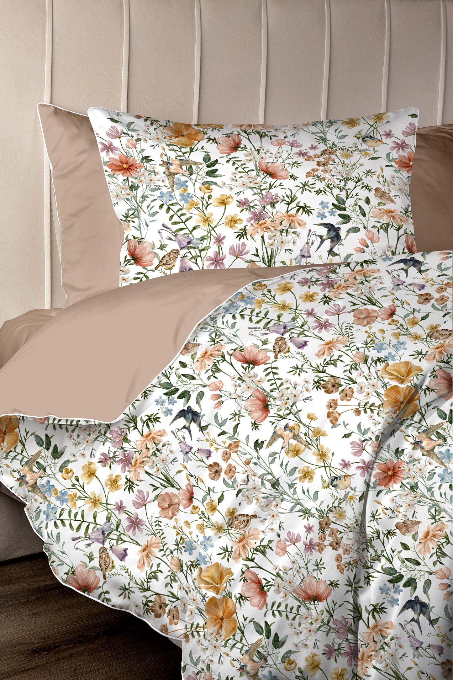 Birdsong bloom Bed set