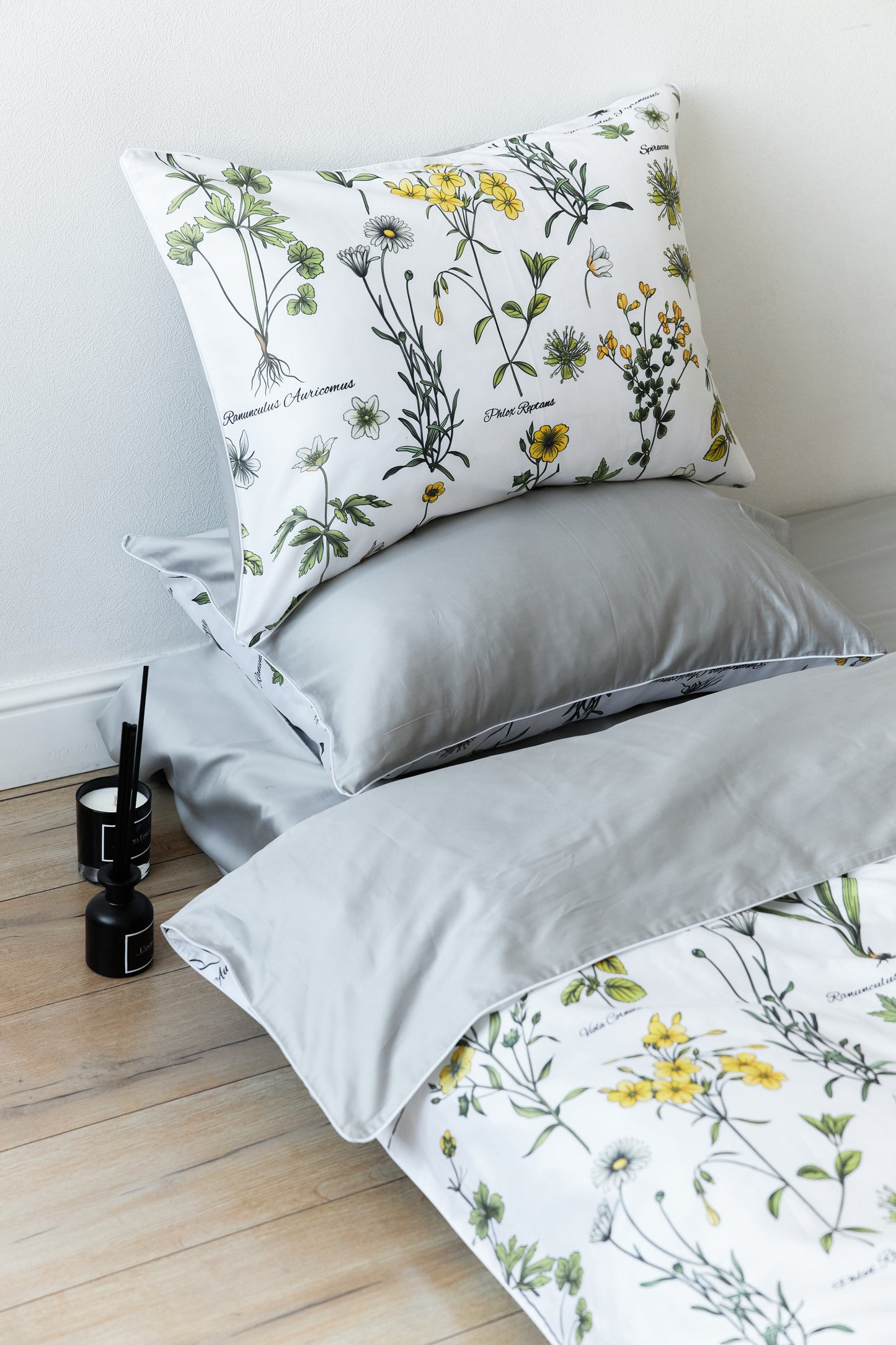 Herbal manuscript Bed set