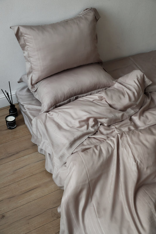 Dawn thread Bed set