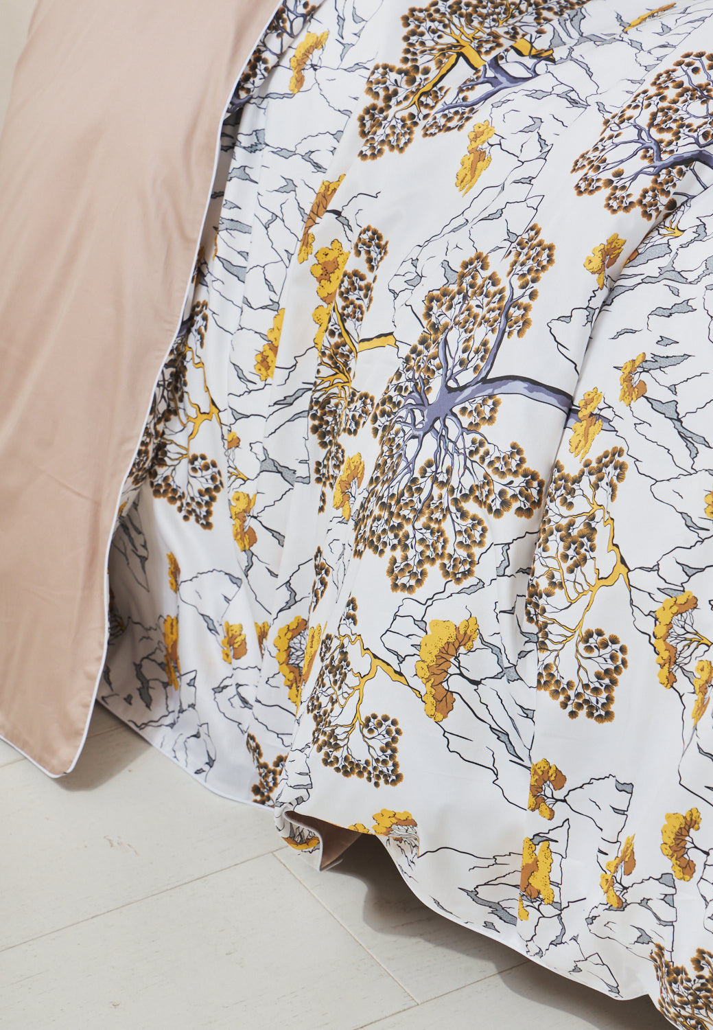 Amber heights Bed set