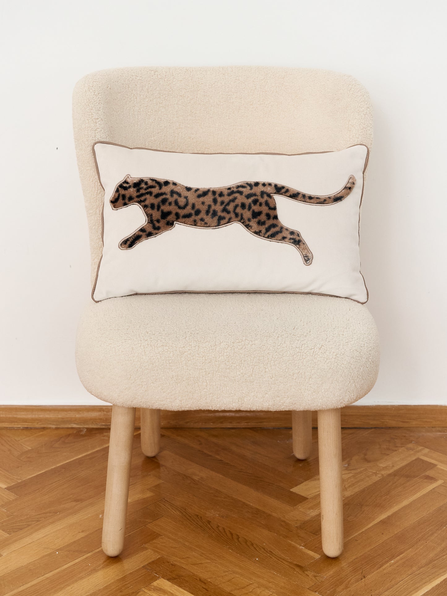 Chic sprint Decorative cushion
