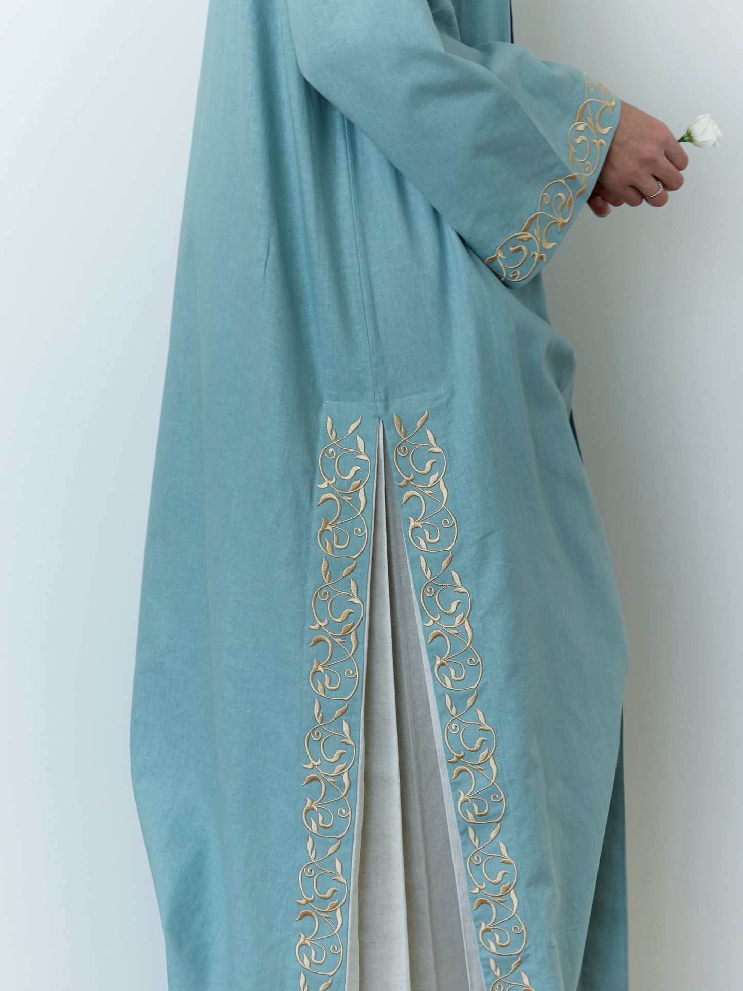 Golden script Open abaya