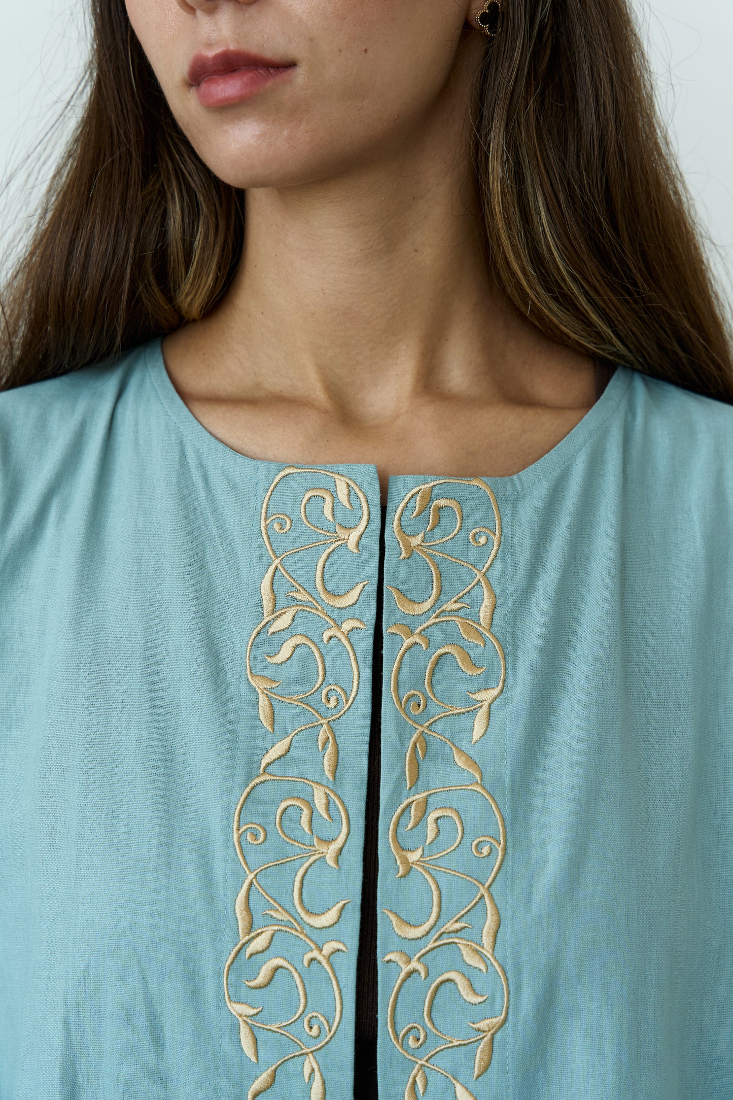 Golden script Open abaya