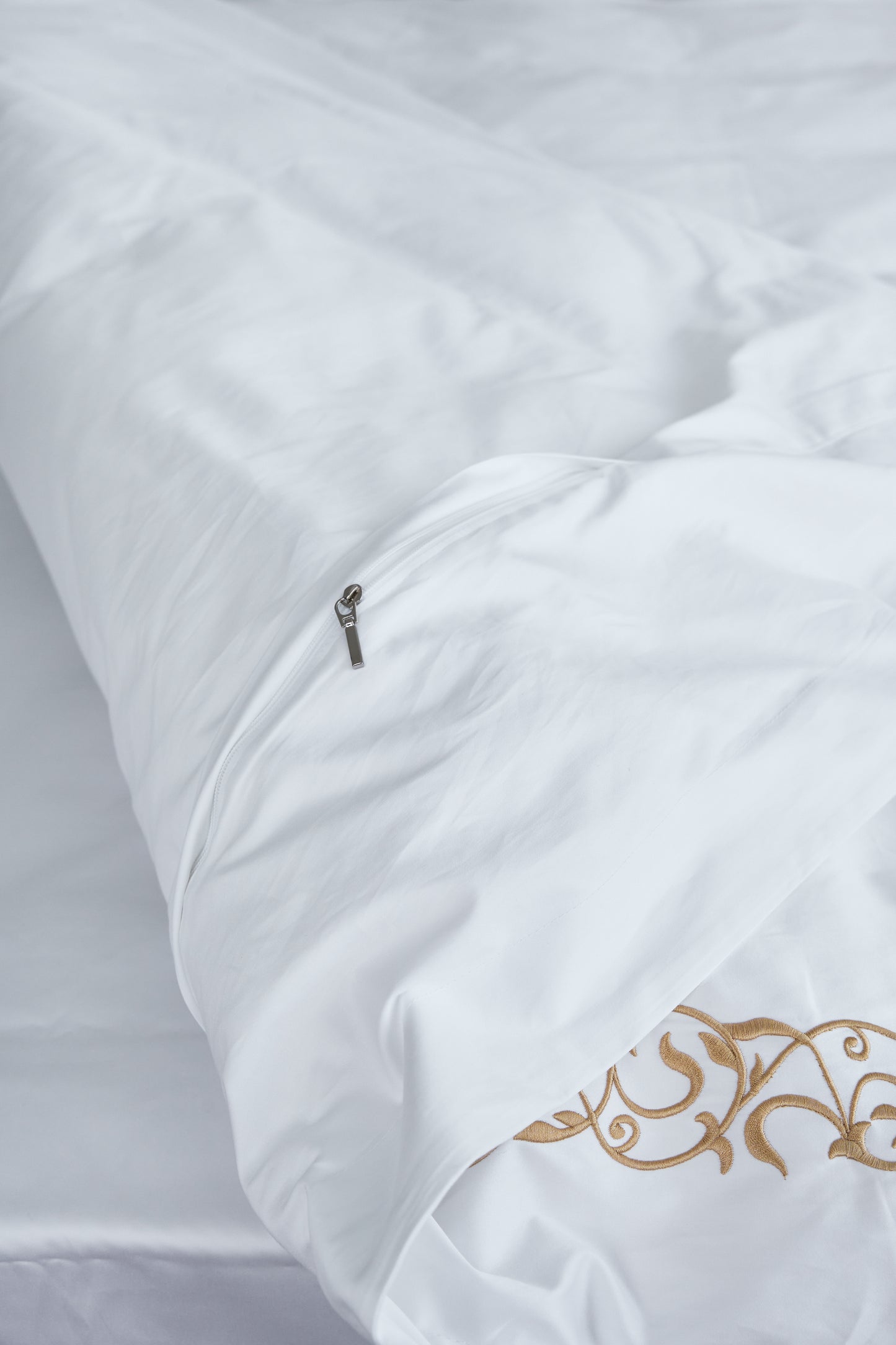 Golden script Bed set