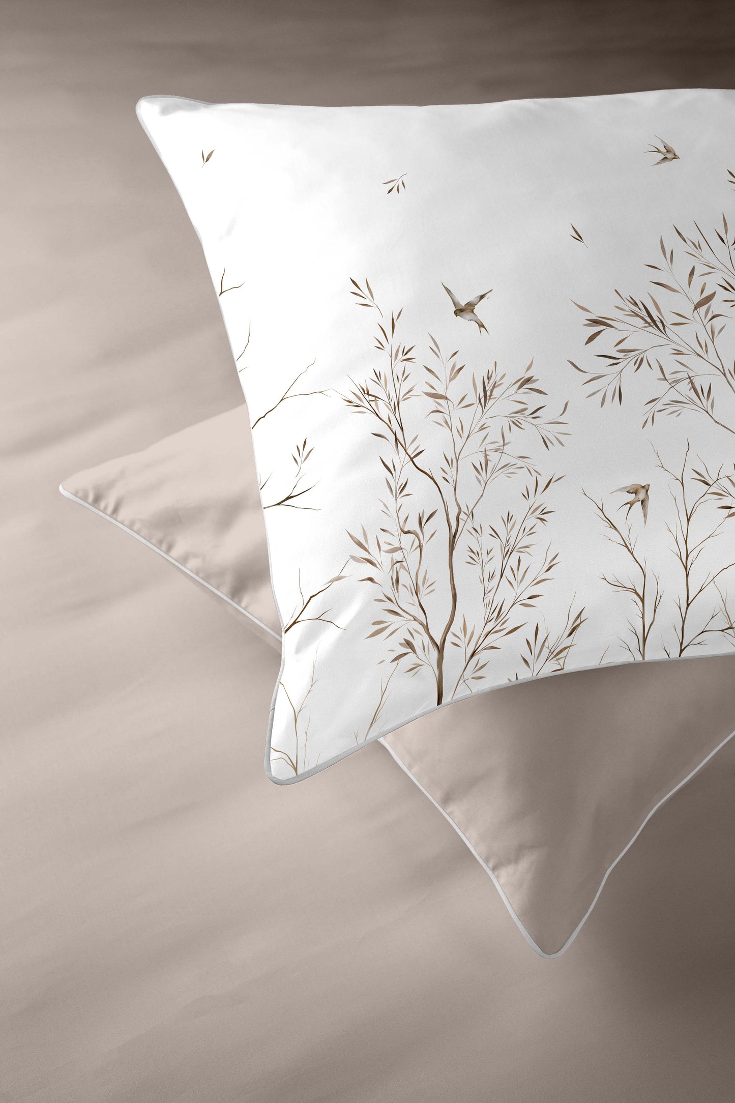 Whispering branches Bed set