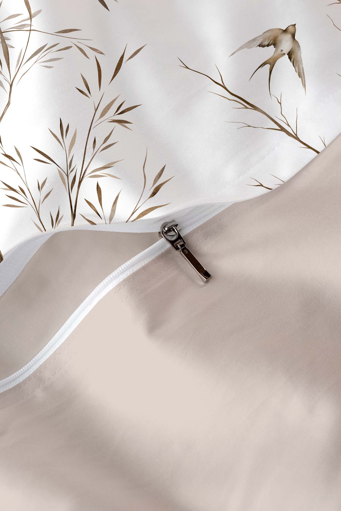 Whispering branches Bed set
