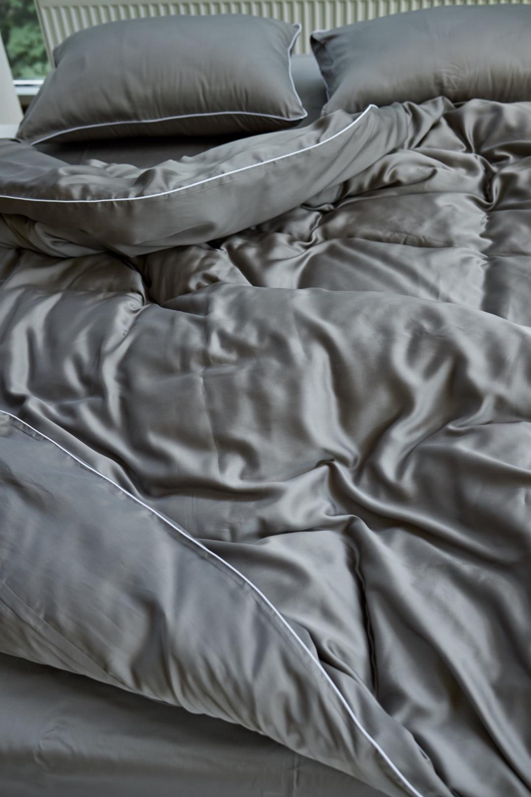 Steel calm Bed set