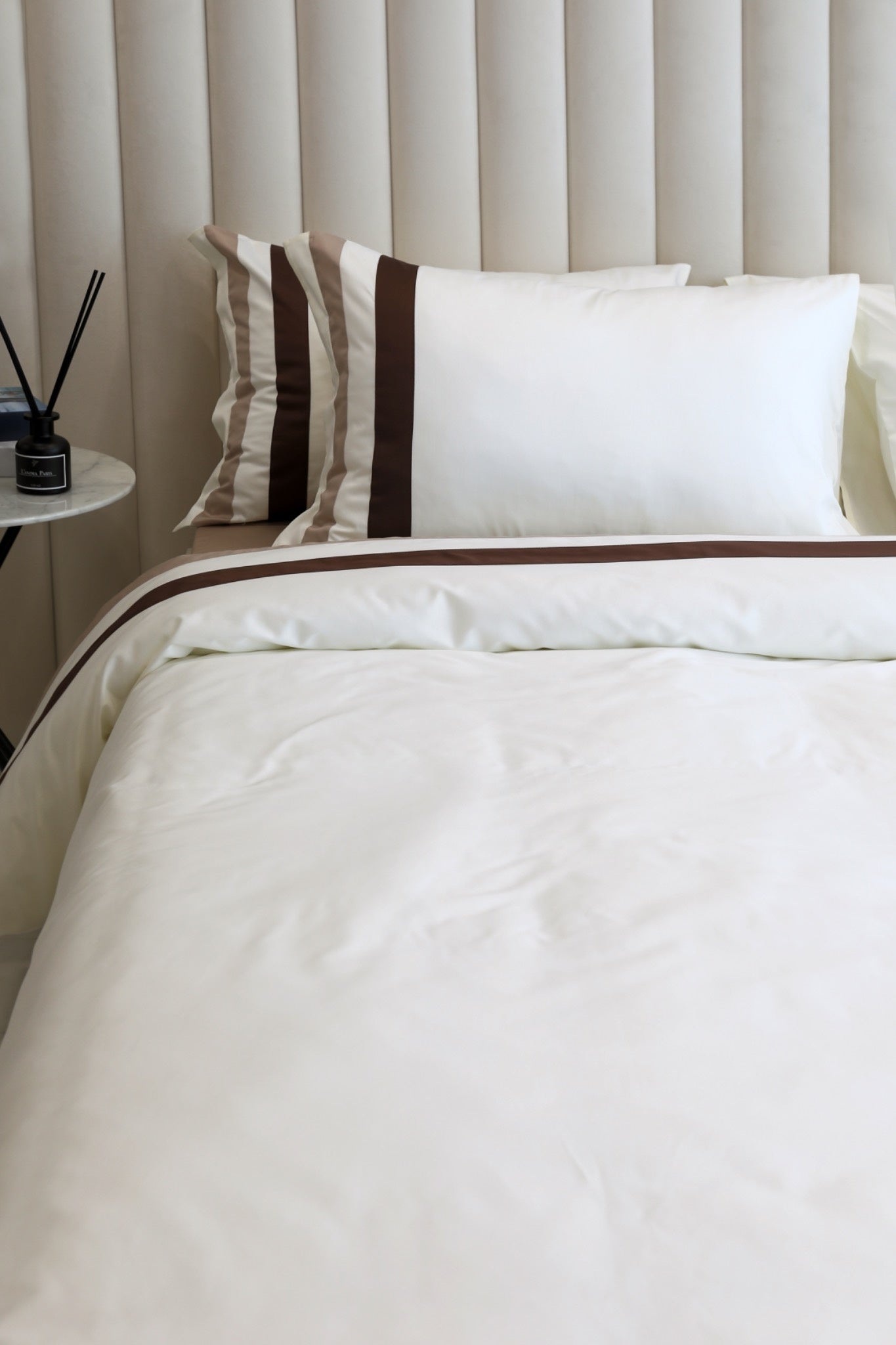 Qahwa lines Bed set