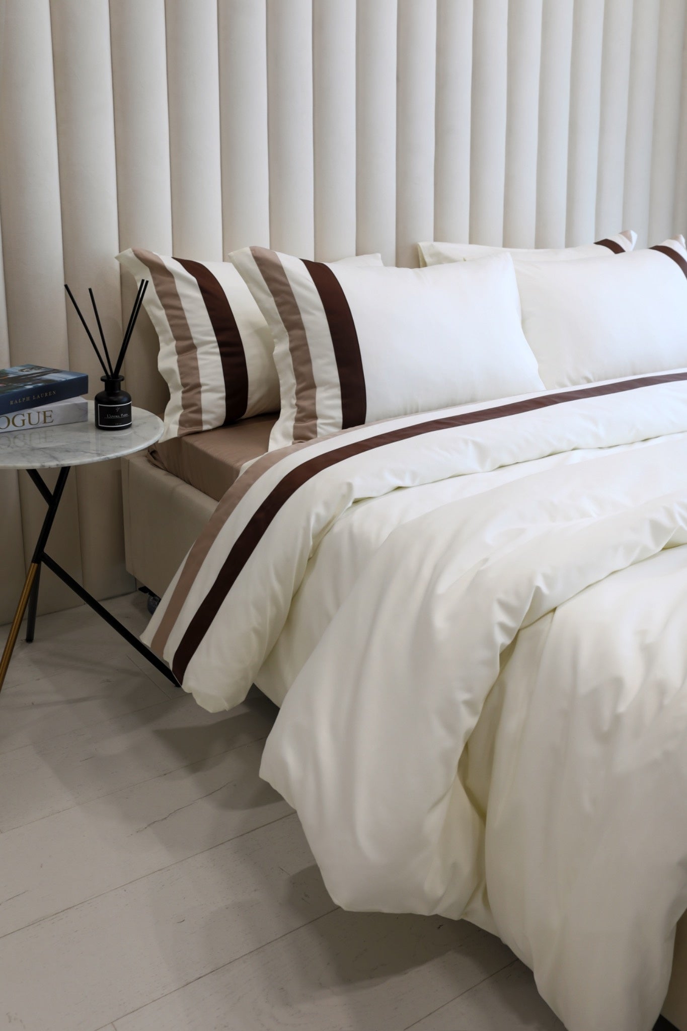 Qahwa lines Bed set