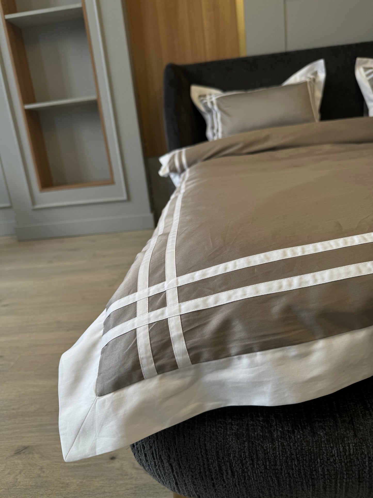 Cedar frame Bed set