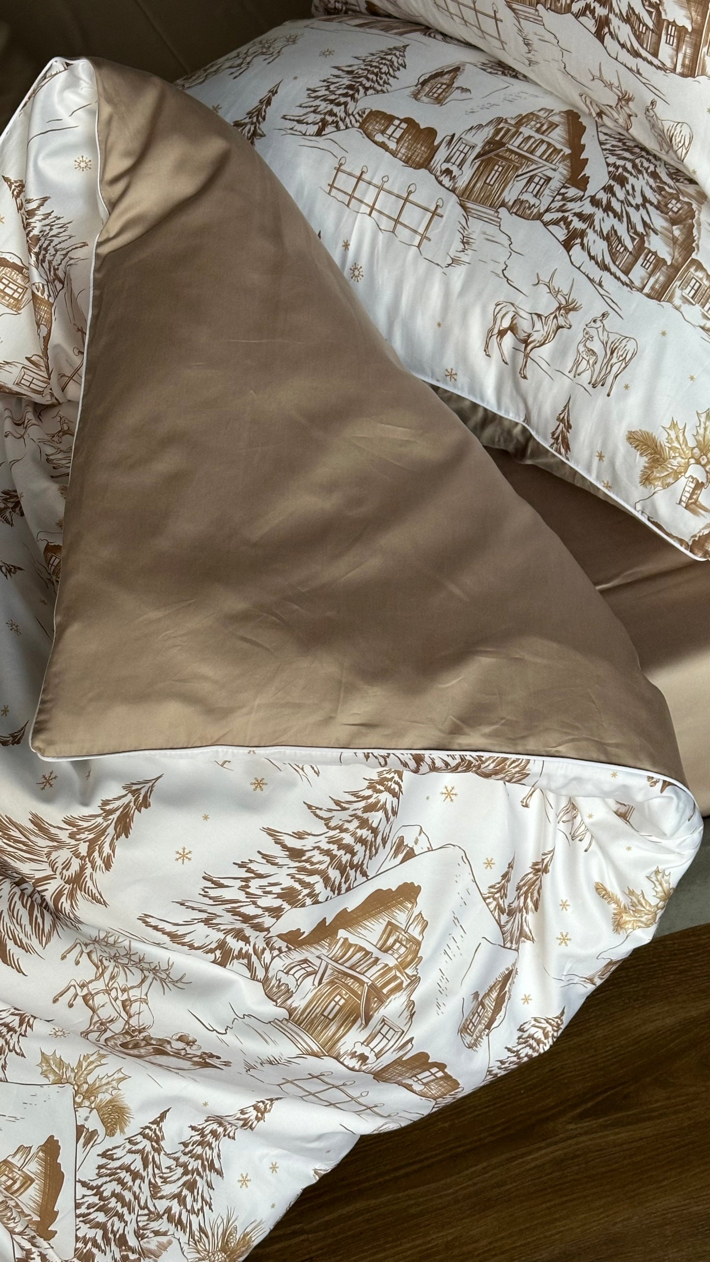 Winter Wonderland gold Bed set