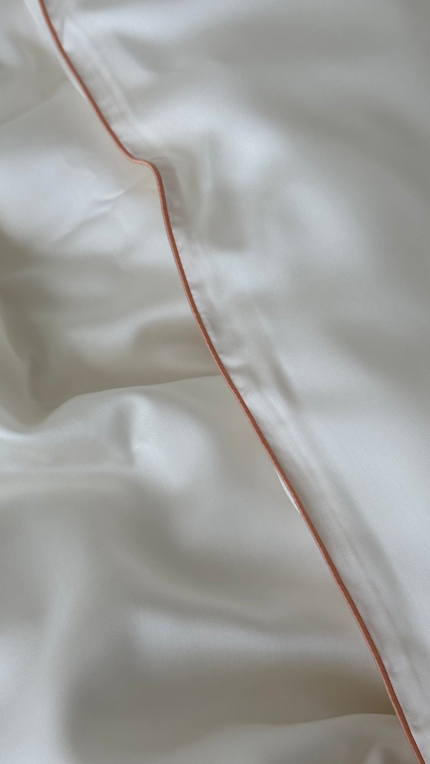 Tencel bed set with colored pipe