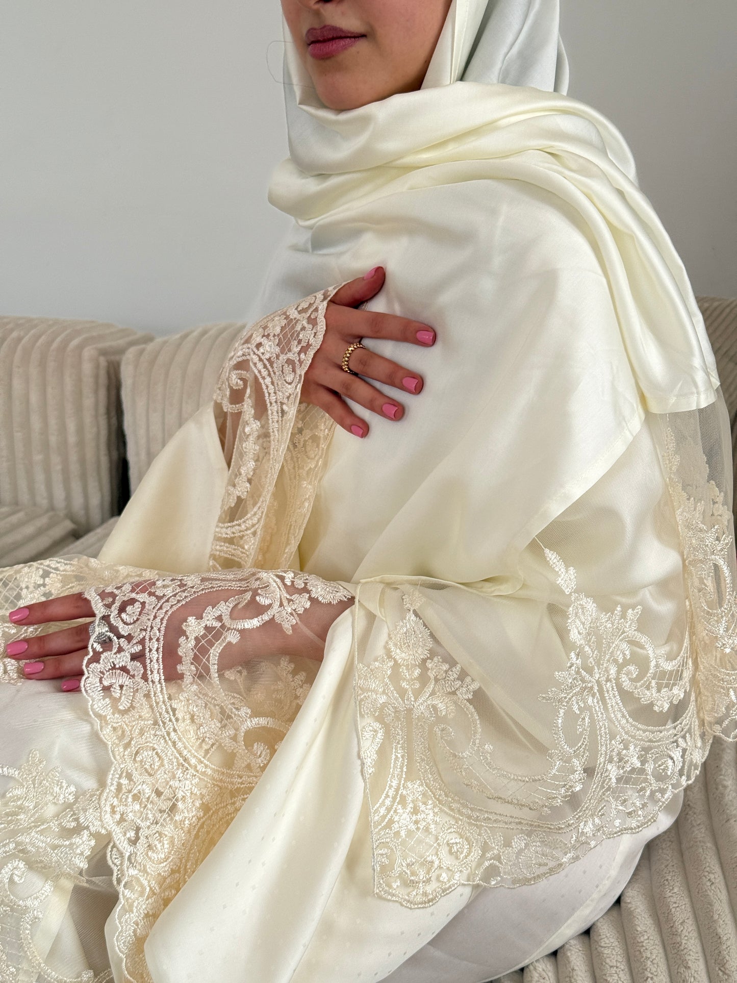 Milk veil Open abaya