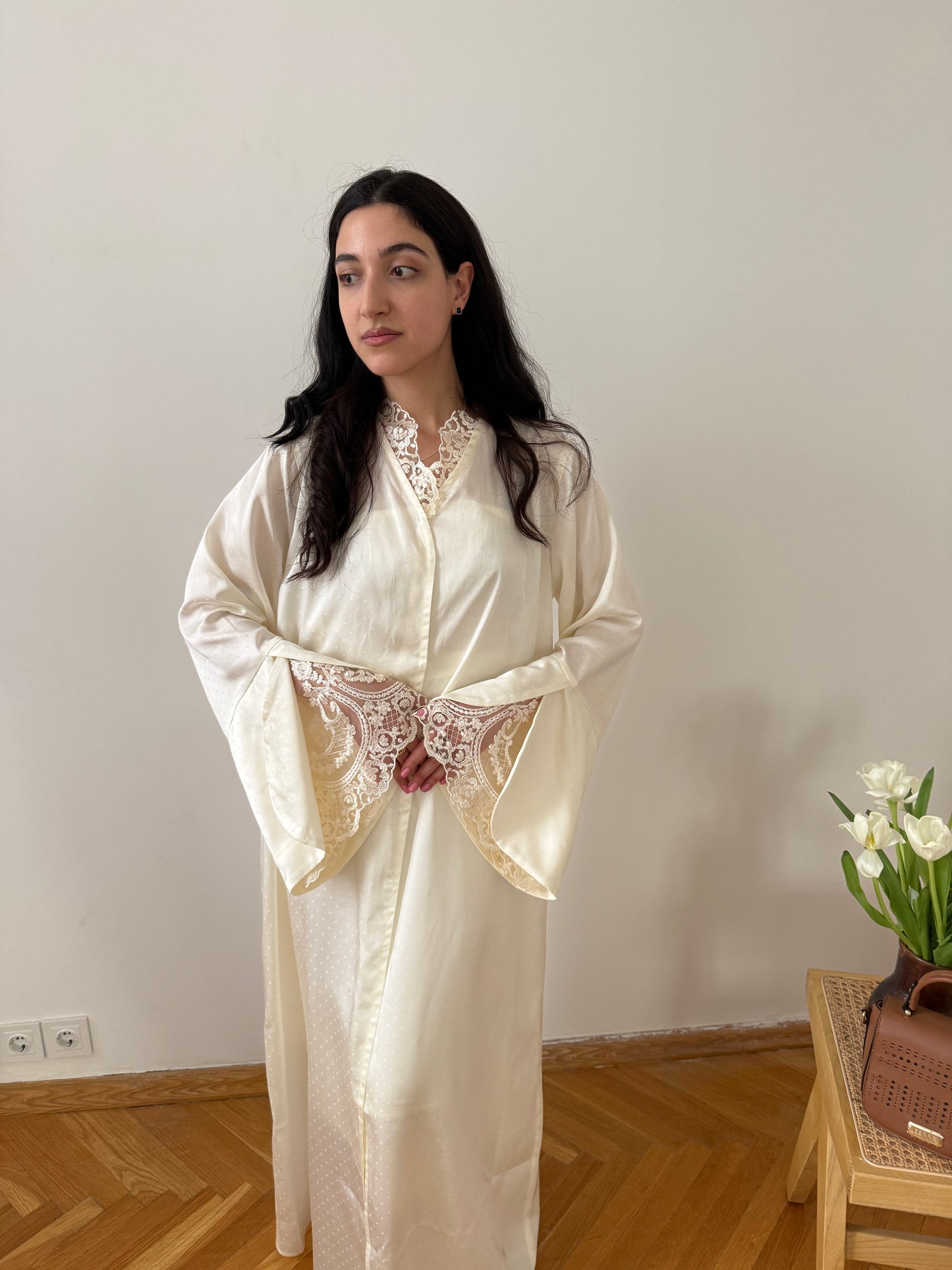 Milk veil Open abaya