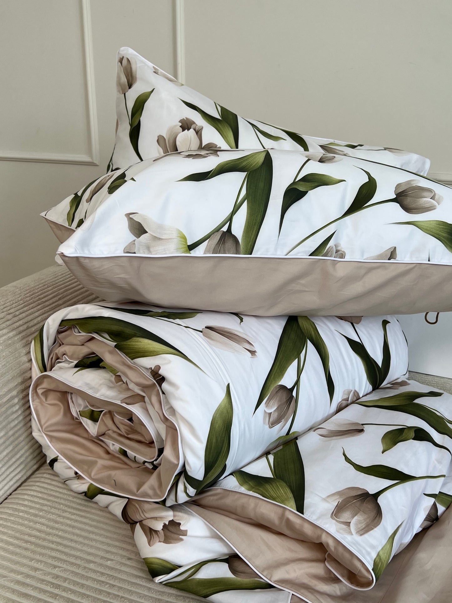 Pearl petals Bed set
