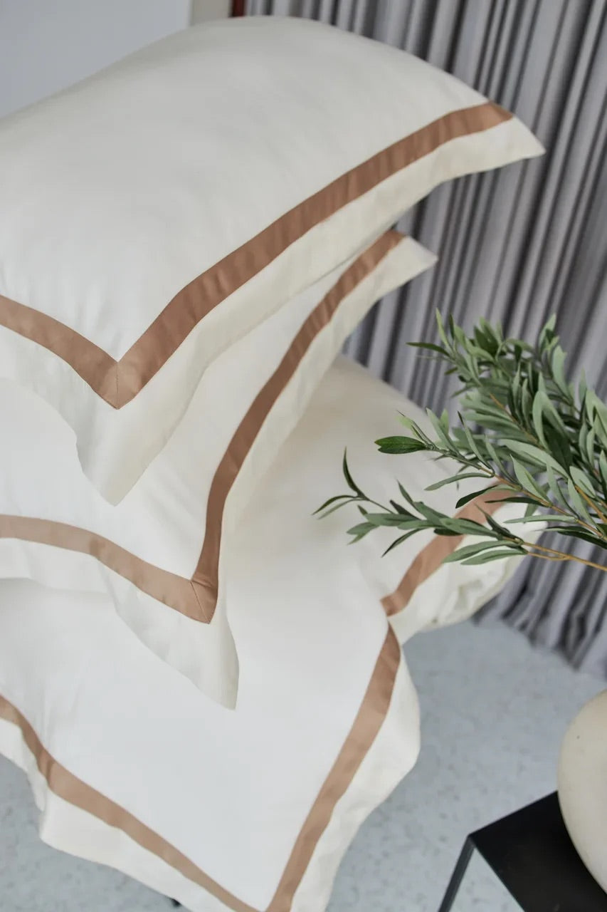 Date frame Bed set