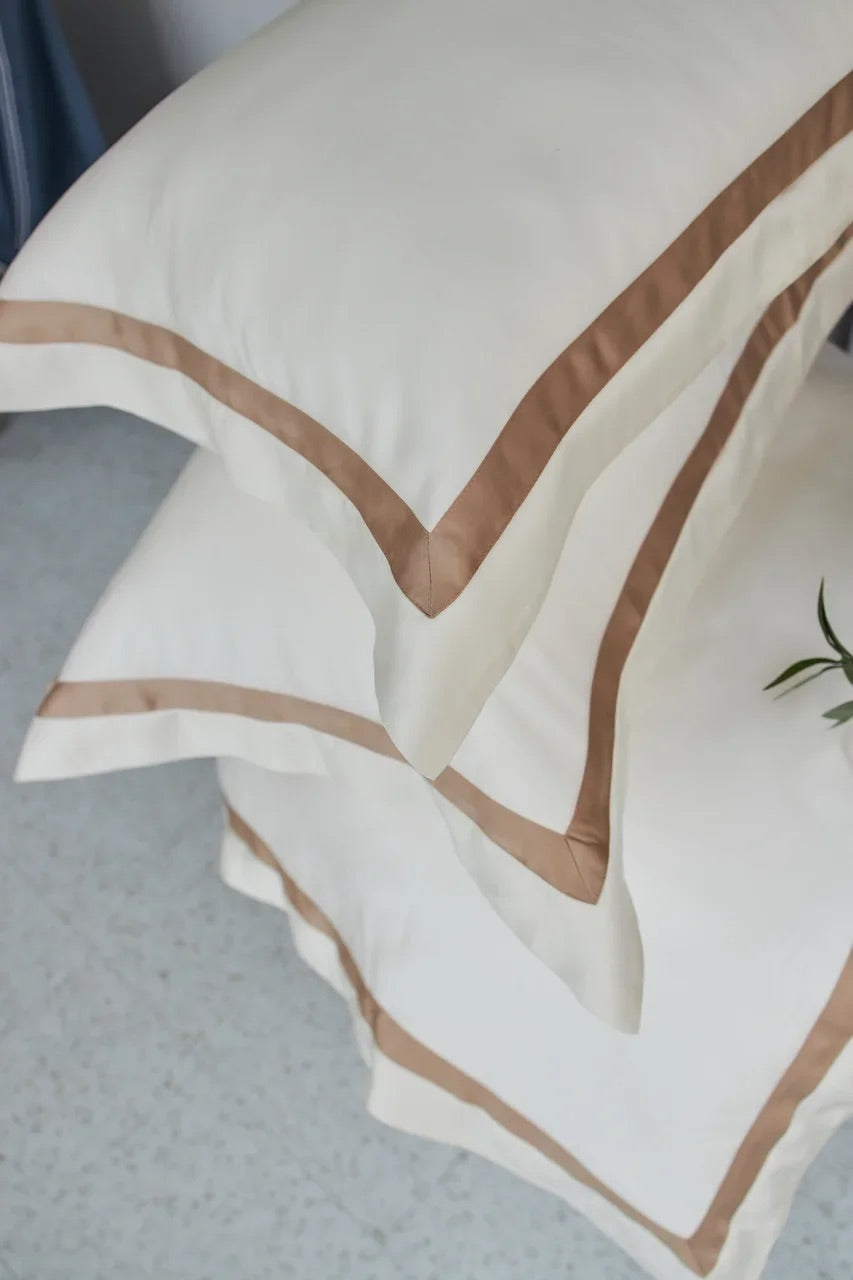 Date frame Bed set