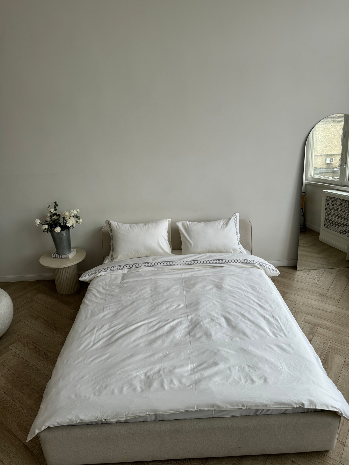 Moon line Bed set
