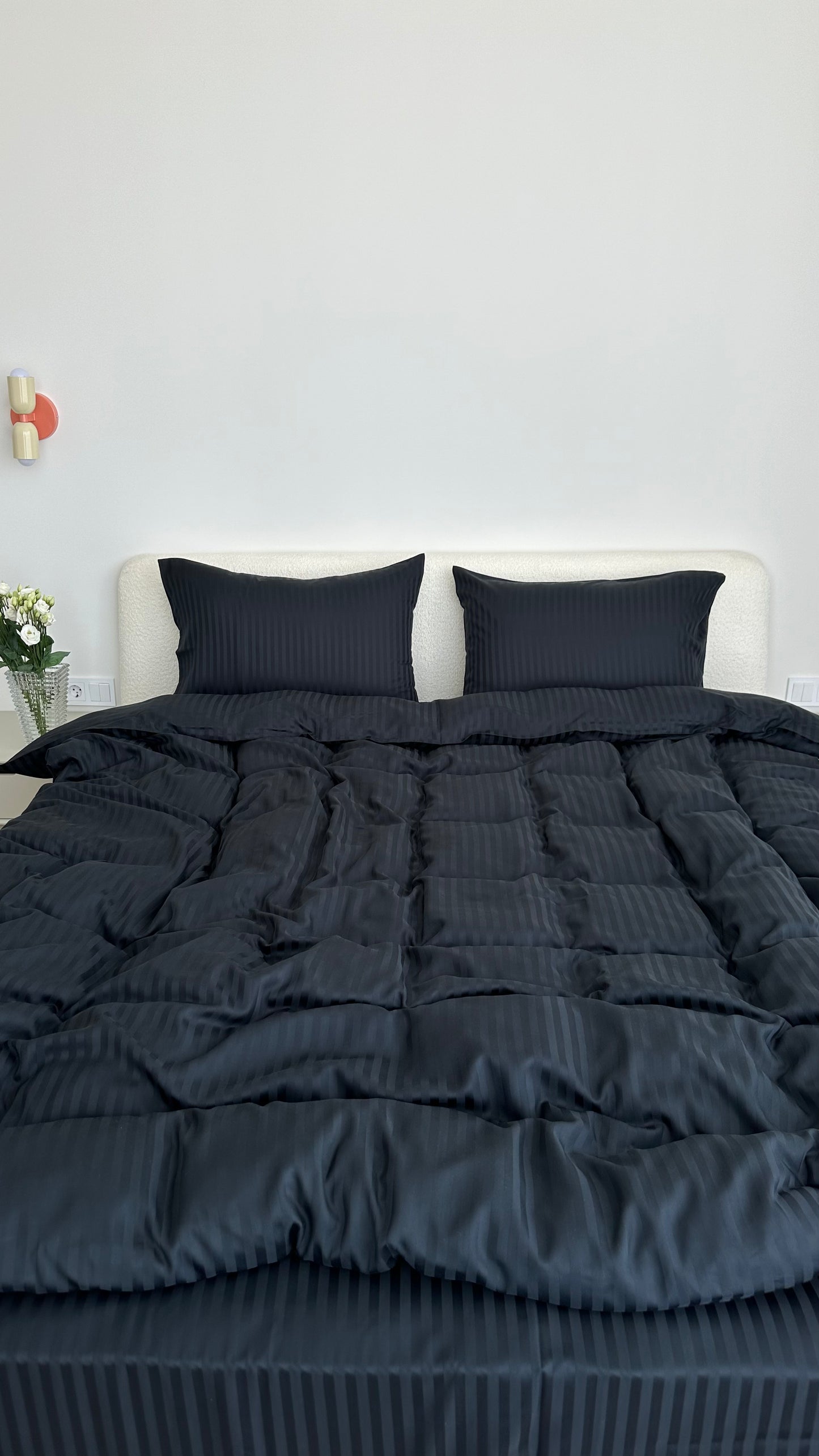 Black stripe Bed set