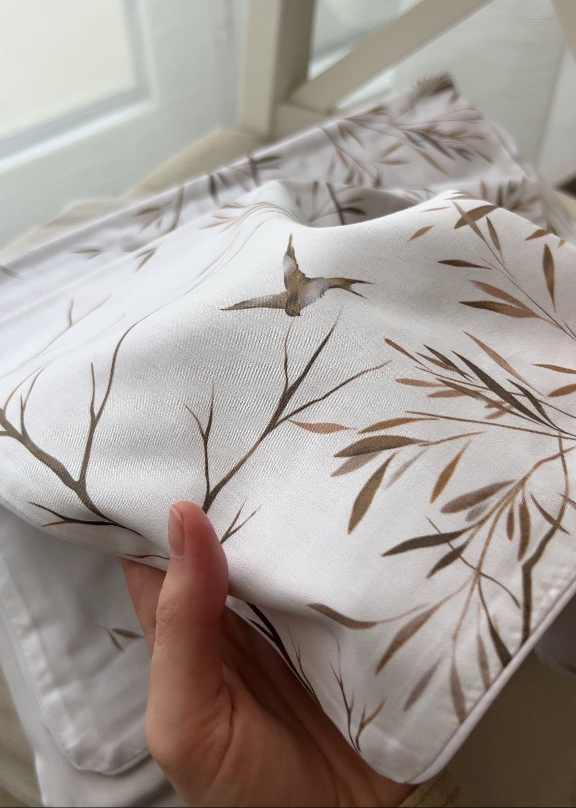 Whispering branches Two pillowcases set