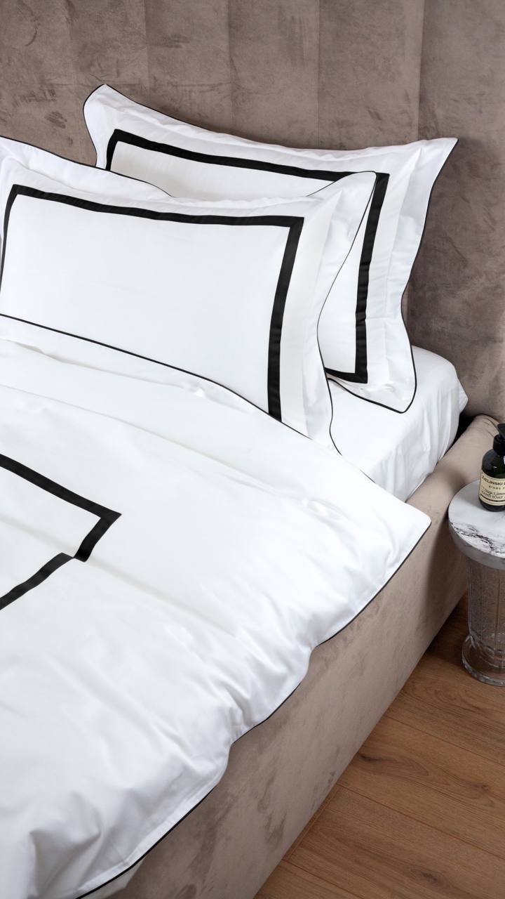 Hotel classic Bed set