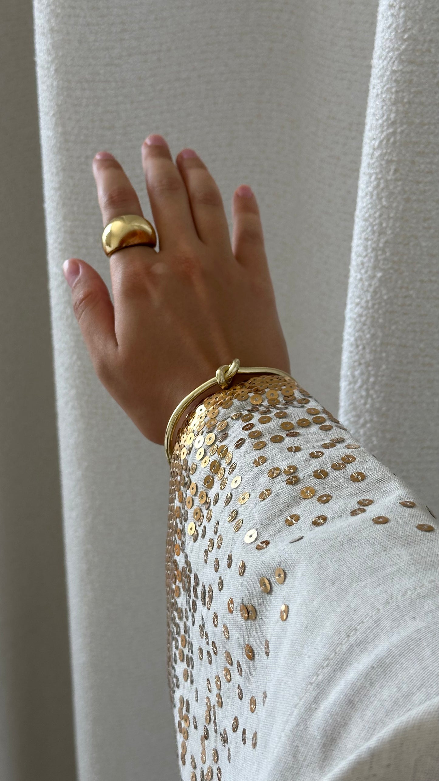 Solar gold Open abaya