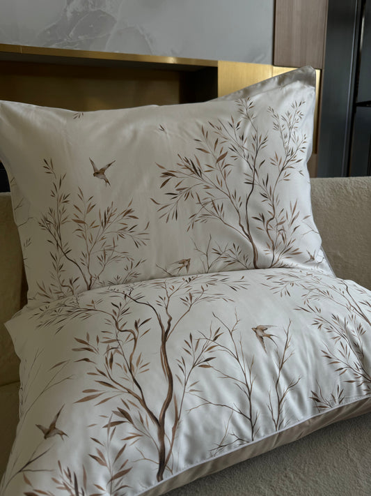 Whispering branches Two pillowcases set